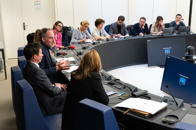 François-Xavier BELLAMY and Raphaël GLUCKSMANN meet with journalists