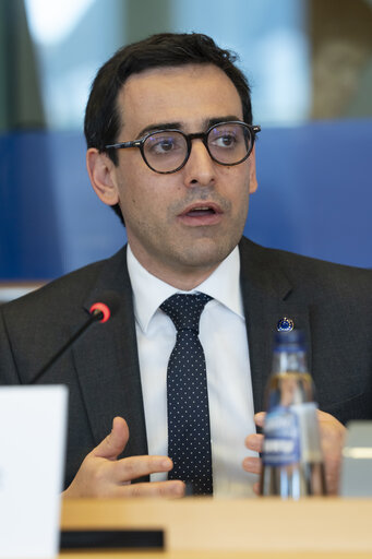Fotografie 20: ECON - Exchange of views with the Executive Vice-President Stéphane Séjourné and the Commissioner Maria Luís Albuquerque on the Competitive Compass and on the Savings and Investments Union