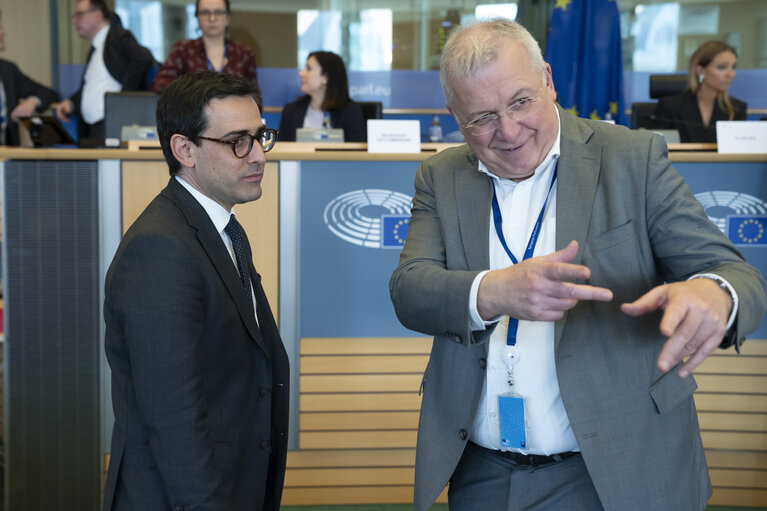 Fotografie 28: ECON - Exchange of views with the Executive Vice-President Stéphane Séjourné and the Commissioner Maria Luís Albuquerque on the Competitive Compass and on the Savings and Investments Union