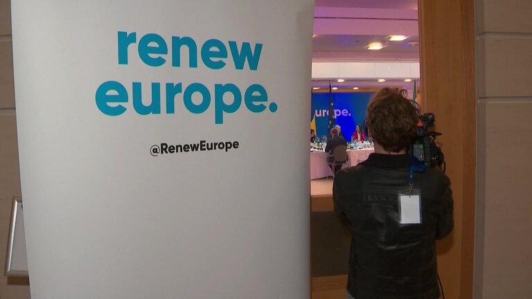 Renew Europe leaders meet ahead of the Special European Council meeting: arrivals and doorsteps