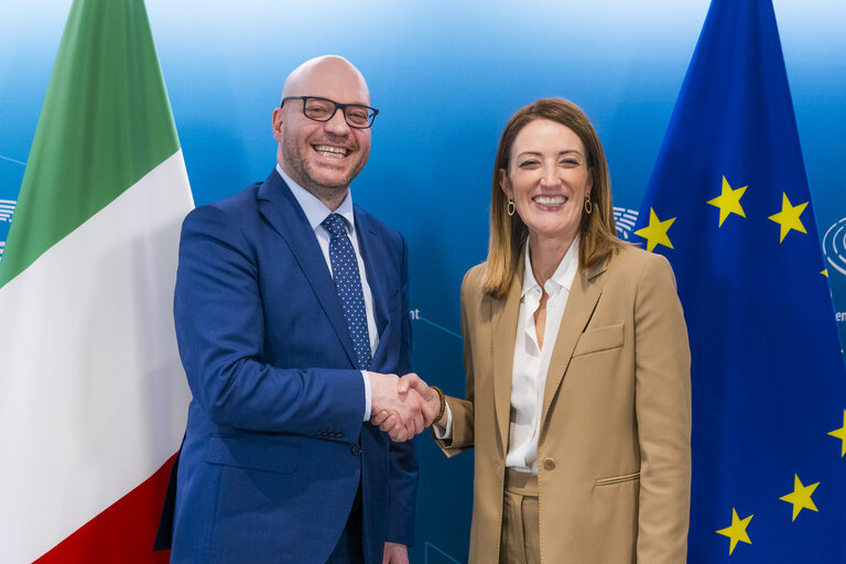 Roberta METSOLA, EP President meets with  Lorenzo FONTANA, President of the Italian Chamber of Deputies