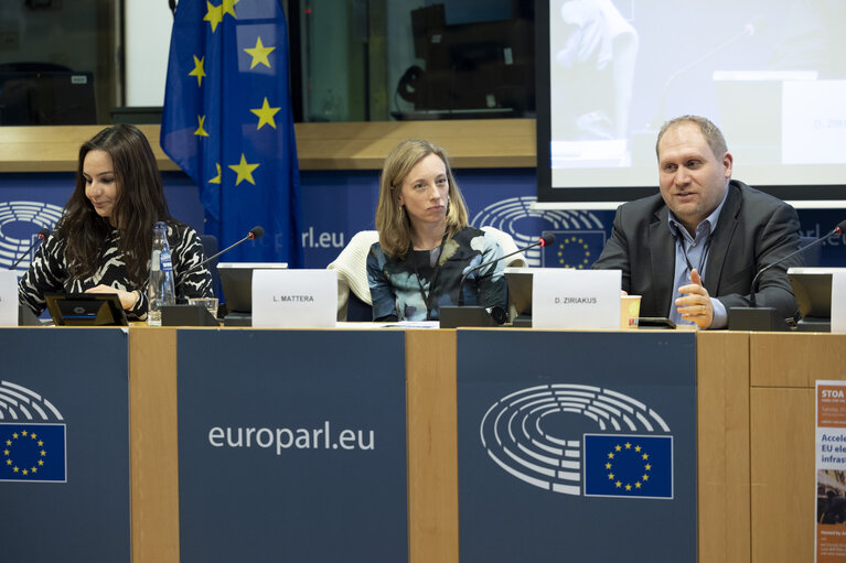 Fotó 9: STOA workshop - Accelerating the rollout of EU electric vehicle charging infrastructure