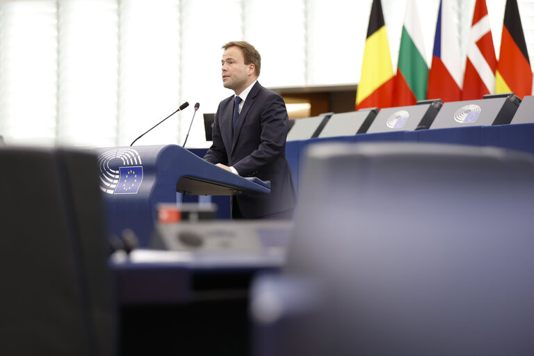 Φωτογραφία 9: EP Plenary session - Need to ensure democratic pluralism, strengthen integrity, transparency and anti-corruption policies in the EU