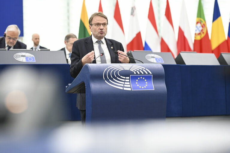 Photo 19: EP Plenary session - Safeguarding the access to democratic media, such as Radio Free Europe/Radio Liberty