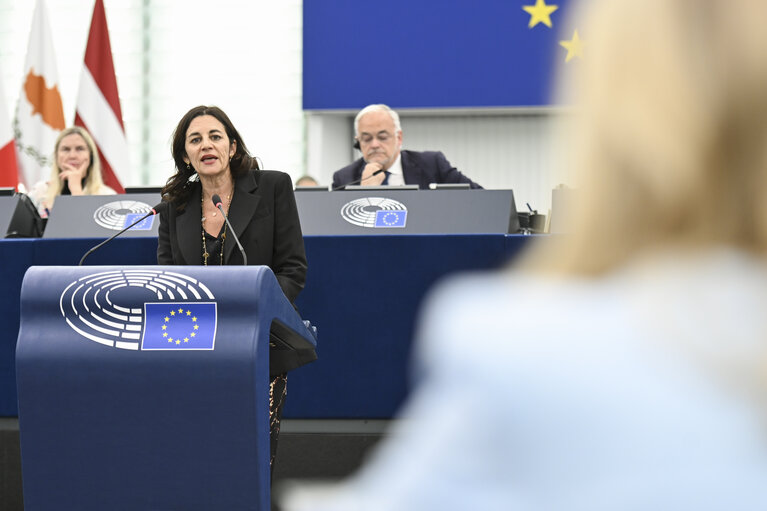 Photo 14: EP Plenary session - Safeguarding the access to democratic media, such as Radio Free Europe/Radio Liberty