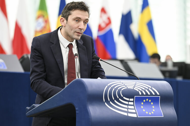 Photo 10: EP Plenary session - Safeguarding the access to democratic media, such as Radio Free Europe/Radio Liberty