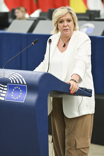 Photo 30: EP Plenary session - Dramatic situation in Gaza and the need for an immediate return to the full implementation of the ceasefire and hostage release agreement