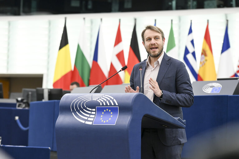 Photo 14: EP Plenary session - Dramatic situation in Gaza and the need for an immediate return to the full implementation of the ceasefire and hostage release agreement