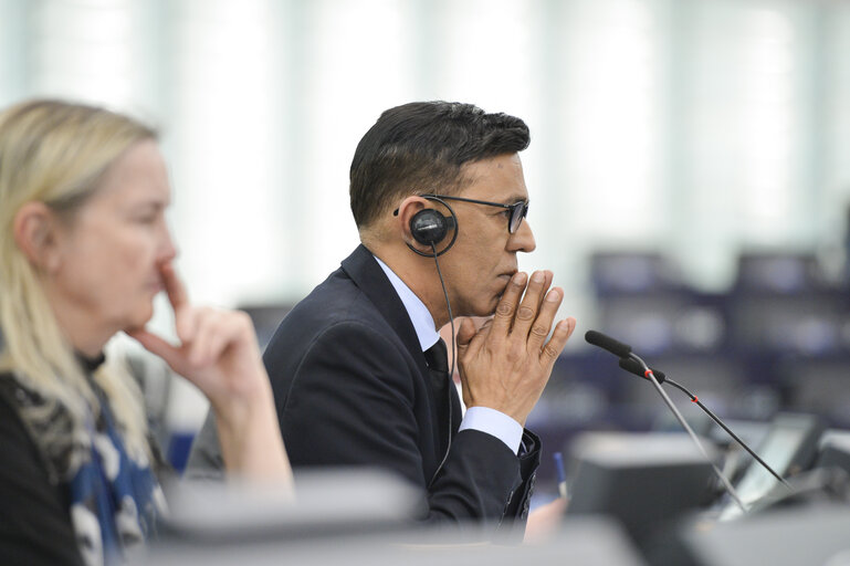 Photo 7: EP Plenary session - Threat to freedom of expression in Algeria: the five-year prison sentence of French writer Boualem Sansal