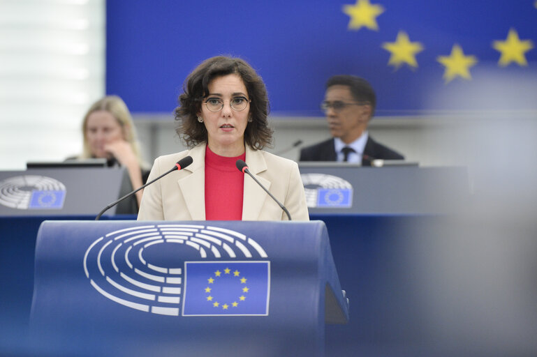 Photo 11: EP Plenary session - Threat to freedom of expression in Algeria: the five-year prison sentence of French writer Boualem Sansal