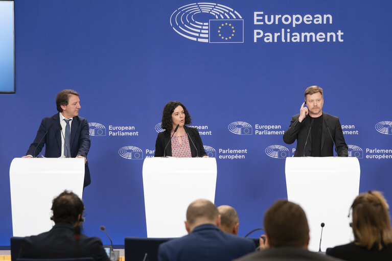 Press conference on The Left response to Trump's Trade War