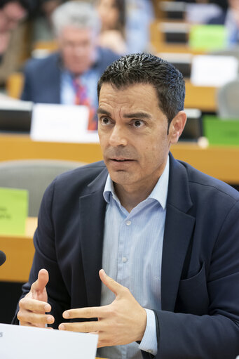 REGI - Presentation of the legislative proposal on Mid-term review of cohesion policy by Commissioner Fitto