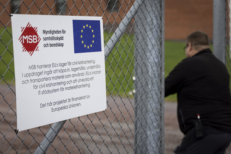 Foto 17: EU Preparedness Union Strategy - Visit to the Swedish Civil Contingencies Agency and the RescEU warehouse to examine the medical stockpile and emergency shelters