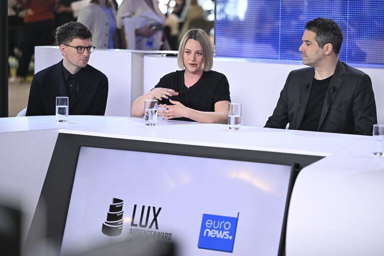 Valokuva 8: LUX Audience Award 2025 - Exchanges among film representatives by Euronews