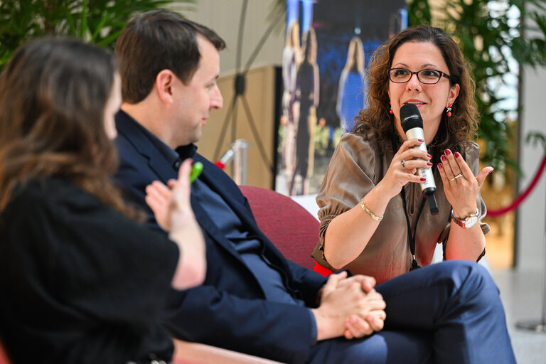 Photo 40 : LUX Audience Award 2025 - Youth Seminar with European Parliament Ambassador School teachers and students