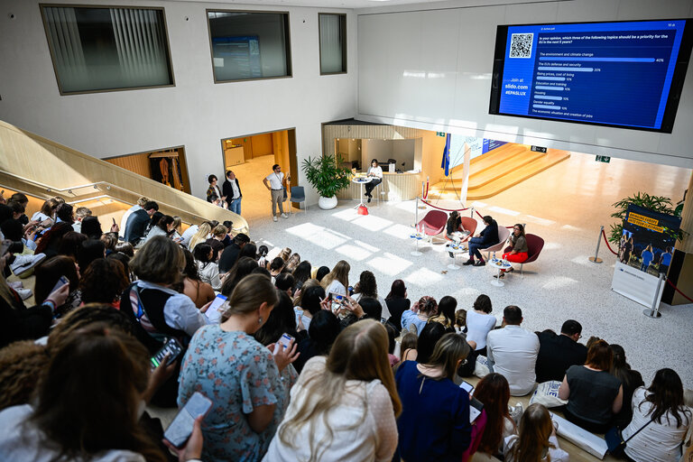 LUX Audience Award 2025 - Youth Seminar with European Parliament Ambassador School teachers and students