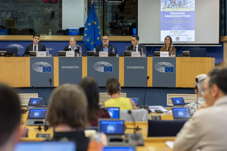 Foto 24: Future-Fit legislation: Mainstreaming Intergenerational Fairness