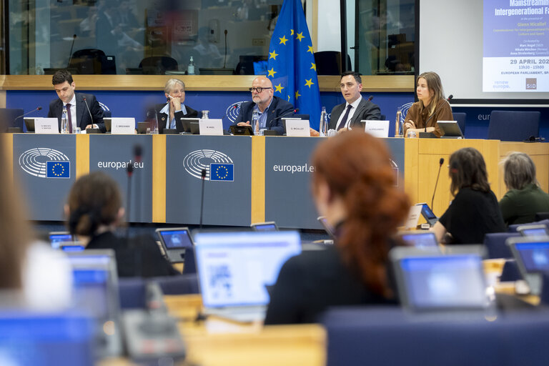 Foto 16: Future-Fit legislation: Mainstreaming Intergenerational Fairness