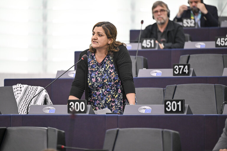 Fotografie 17: EP Plenary session - Resumption of session and order of business