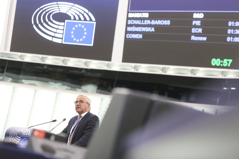 Photo 26: EP Plenary session - Preparation of EU-UK summit