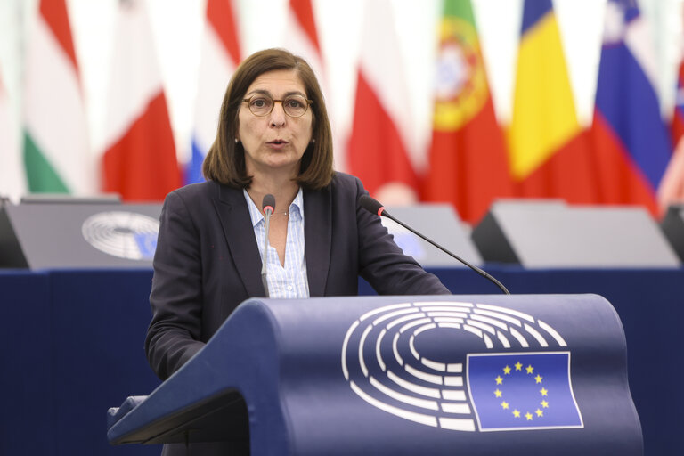 Photo 10: EP Plenary session - Preparation of EU-UK summit