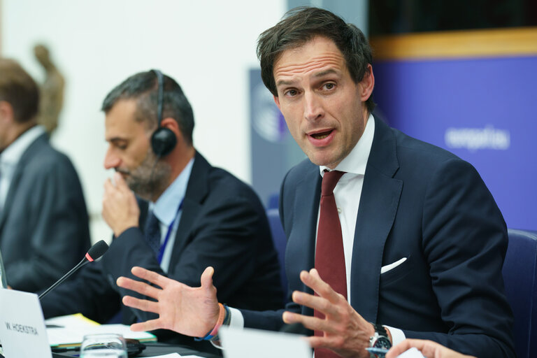 Foto 19: ENVI Extraordinary meeting - Exchange of views with Wopke Hoekstra, Commissioner for Climate, Net Zero and Clean Growth, as part of the structured dialogue