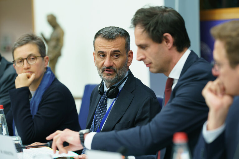 Foto 17: ENVI Extraordinary meeting - Exchange of views with Wopke Hoekstra, Commissioner for Climate, Net Zero and Clean Growth, as part of the structured dialogue
