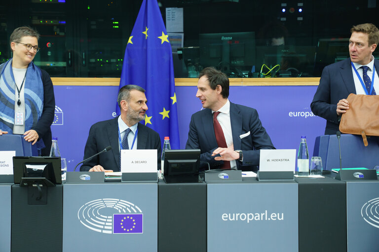 Foto 25: ENVI Extraordinary meeting - Exchange of views with Wopke Hoekstra, Commissioner for Climate, Net Zero and Clean Growth, as part of the structured dialogue