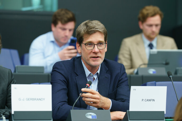 Foto 6: ENVI Extraordinary meeting - Exchange of views with Wopke Hoekstra, Commissioner for Climate, Net Zero and Clean Growth, as part of the structured dialogue
