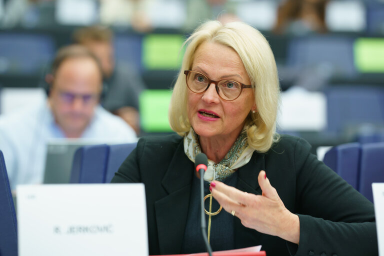Foto 12: ENVI Extraordinary meeting - Exchange of views with Wopke Hoekstra, Commissioner for Climate, Net Zero and Clean Growth, as part of the structured dialogue
