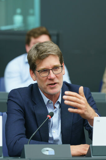 Foto 5: ENVI Extraordinary meeting - Exchange of views with Wopke Hoekstra, Commissioner for Climate, Net Zero and Clean Growth, as part of the structured dialogue