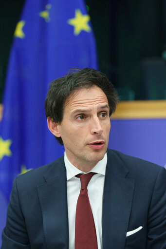 Foto 18: ENVI Extraordinary meeting - Exchange of views with Wopke Hoekstra, Commissioner for Climate, Net Zero and Clean Growth, as part of the structured dialogue