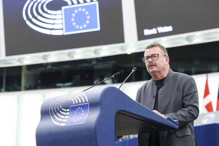 EP Plenary session - CO2 emission performance standards for new passenger cars and new light commercial vehicles for 2025 to 2027