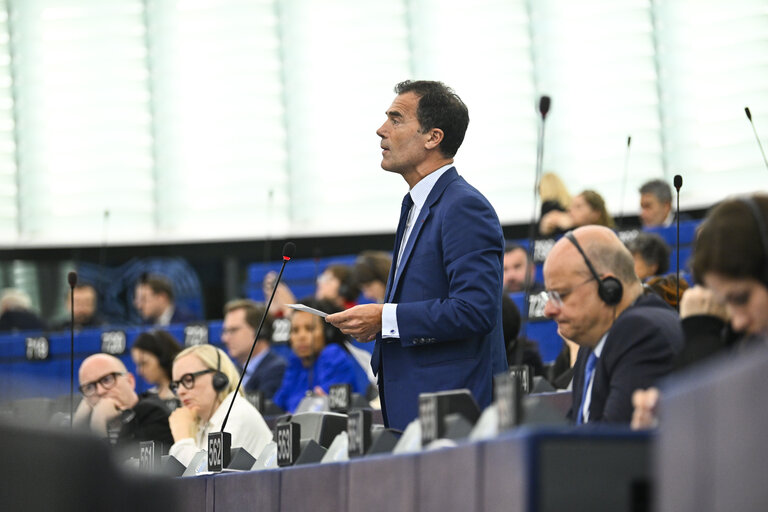 Foto 14: EP Plenary session - Voting session