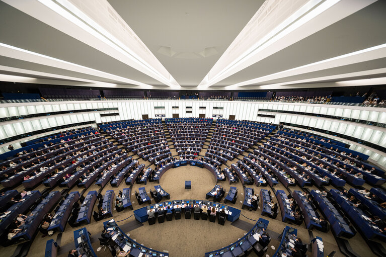 Foto 16: EP Plenary session - Voting session