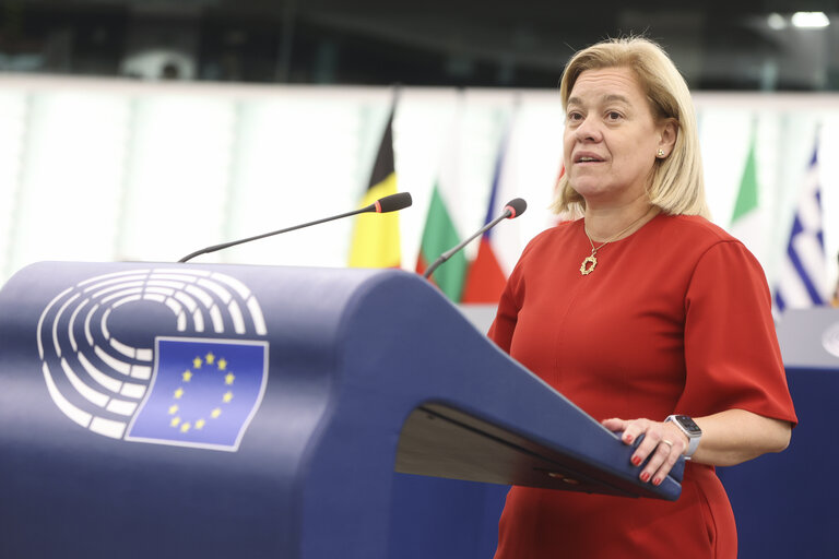 Photo 42: EP Plenary session - A revamped long-term budget for the Union in a changing world