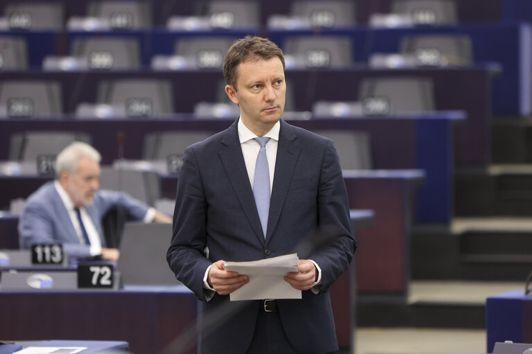 Photo 47: EP Plenary session - A revamped long-term budget for the Union in a changing world