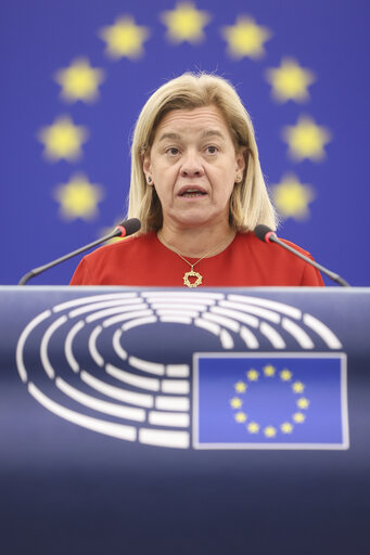 Photo 41: EP Plenary session - A revamped long-term budget for the Union in a changing world
