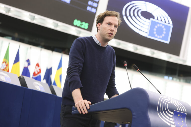 Photo 32: EP Plenary session - A revamped long-term budget for the Union in a changing world