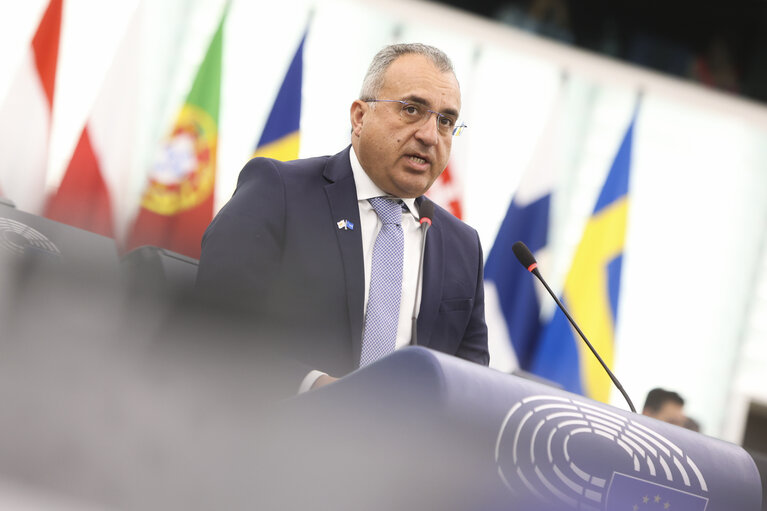 Photo 30: EP Plenary session - A revamped long-term budget for the Union in a changing world