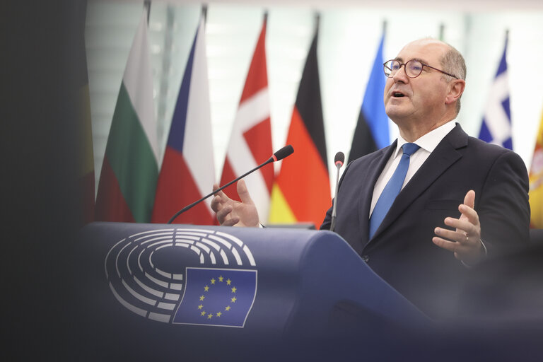Photo 41: EP Plenary session - A revamped long-term budget for the Union in a changing world