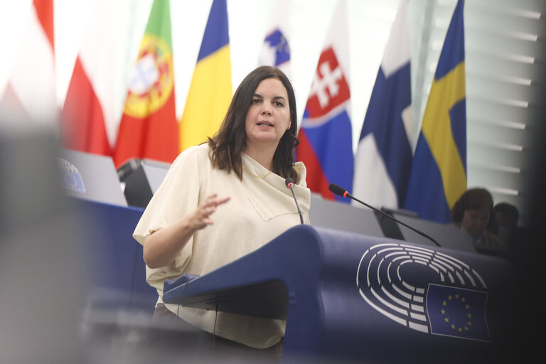 Photo 44: EP Plenary session - A revamped long-term budget for the Union in a changing world