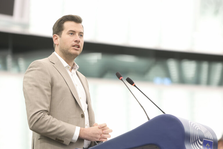 Photo 29: EP Plenary session - A revamped long-term budget for the Union in a changing world