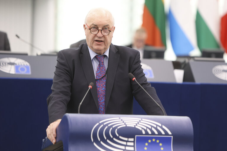 Photo 32: EP Plenary session - A revamped long-term budget for the Union in a changing world
