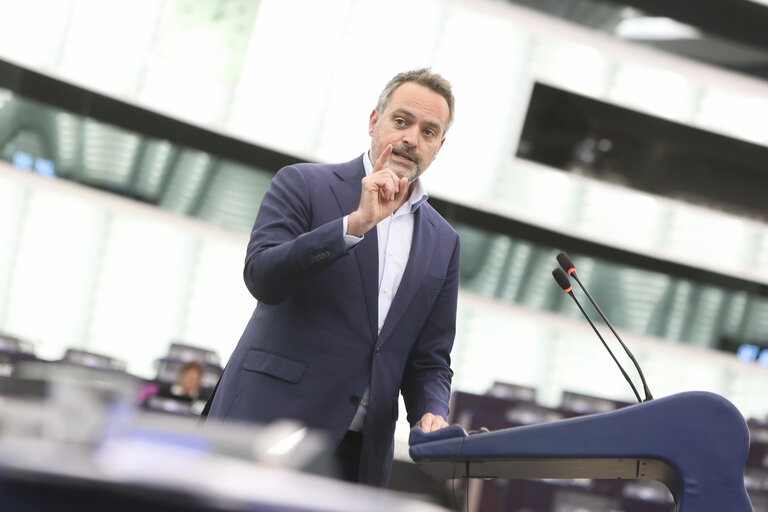 Photo 30: EP Plenary session - A revamped long-term budget for the Union in a changing world