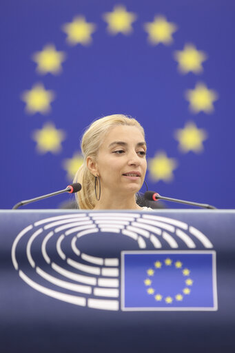 Photo 13: EP Plenary session - A revamped long-term budget for the Union in a changing world
