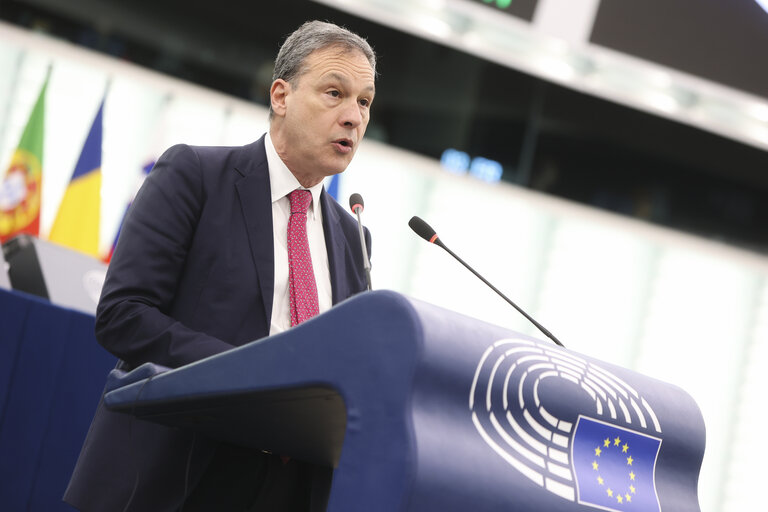 Photo 20: EP Plenary session - A revamped long-term budget for the Union in a changing world