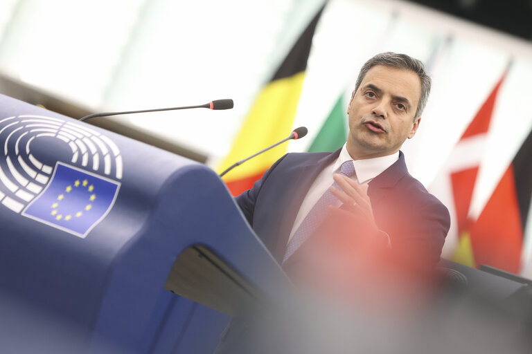 Photo 10: EP Plenary session - A revamped long-term budget for the Union in a changing world