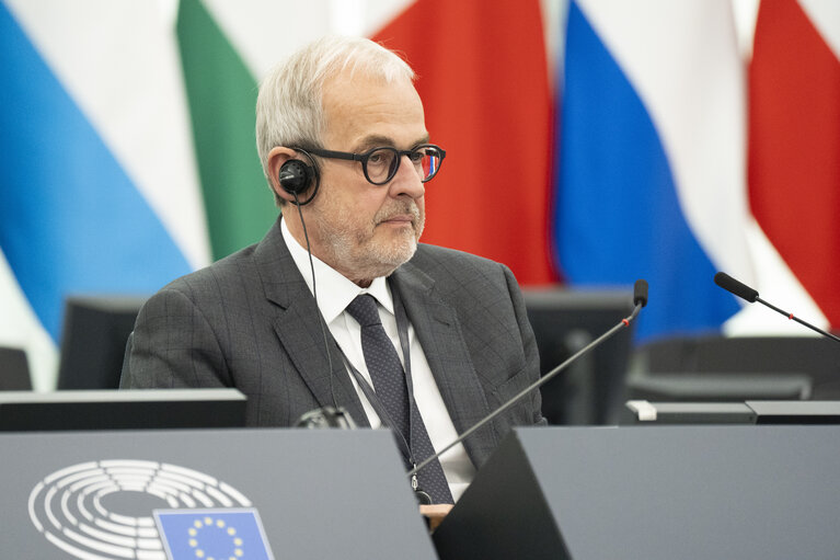 Photo 43: EP Plenary session - A revamped long-term budget for the Union in a changing world