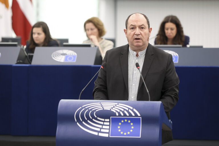 Fotografie 18: EP Plenary session - An urgent assessment of the applicability of the Political Dialogue and Cooperation Agreement (PDCA) with Cuba